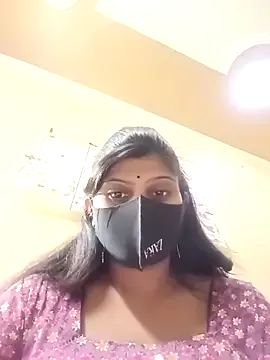 Scarlett – webcam model profile photo Image 5