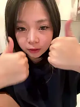 dirtypub – webcam model profile photo Image 13