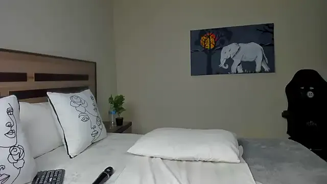 AliceSampaoli – webcam model profile photo Image 5