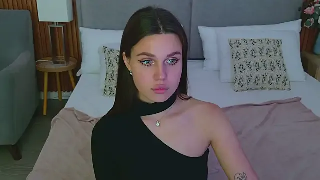 Lesya1kenknka – webcam model profile photo Image 7