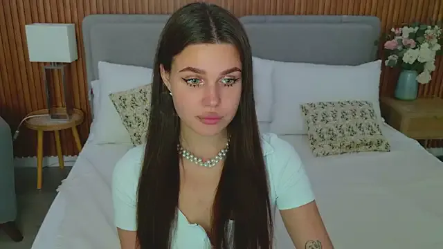 Lesya1kenknka – webcam model profile photo Image 9