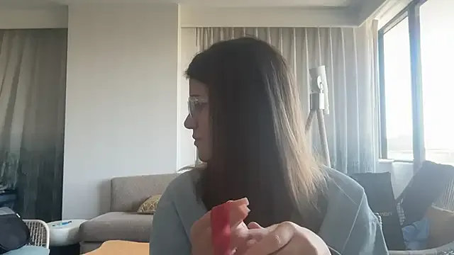 sara-a-jp – webcam model profile photo Image 4