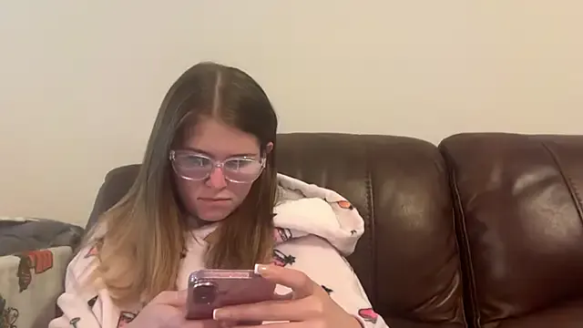 sara-a-jp – webcam model profile photo Image 8