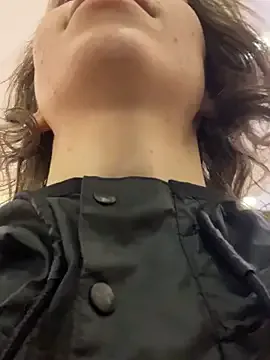 riri__nyan_o0 – webcam model profile photo Image 15