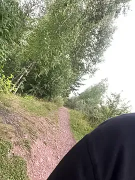 riri__nyan_o0 – webcam model profile photo Image 7