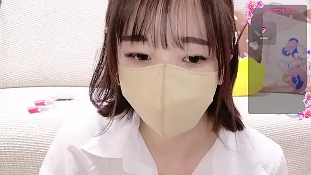 Hiiichan88 – webcam model profile photo Image 11