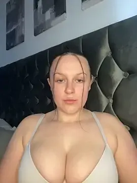 hot_wife_35 – webcam model profile photo Image 6