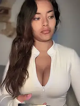 AnaCarrera – webcam model profile photo Image 6