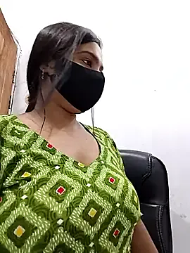 famouswomen – webcam model profile photo Image 15