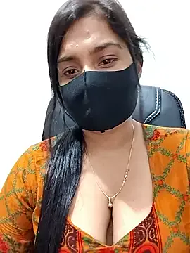 famouswomen – webcam model profile photo Image 6