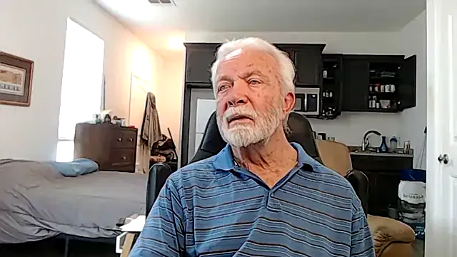 MollyBoston – webcam model profile photo Image 18