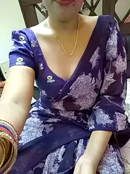 KateGale – webcam model profile photo Image 13