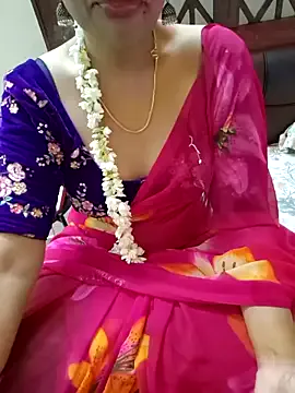 KateGale – webcam model profile photo Image 14