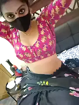 KateGale – webcam model profile photo Image 9