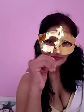 Dolce – webcam model profile photo Image 13