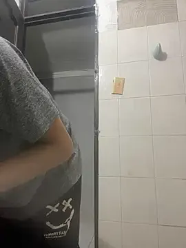 MilaDelays – webcam model profile photo Image 10