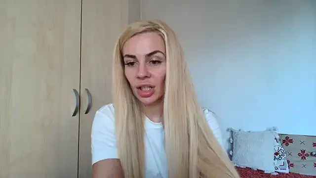 Wild-Angel777 – webcam model profile photo Image 5