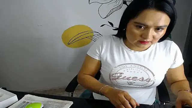 KendalVoos – webcam model profile photo Image 5