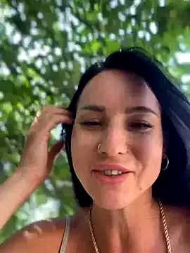 AkiraBloom – webcam model profile photo Image 12