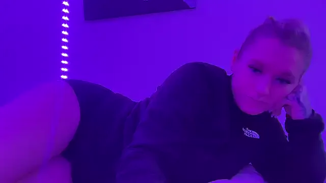 nide_xiaogou – webcam model profile photo Image 4