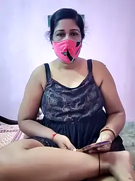 Dolce – webcam model profile photo Image 17