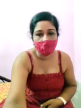 Dolce – webcam model profile photo Image 18