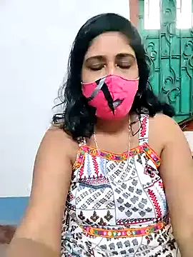 Dolce – webcam model profile photo Image 8