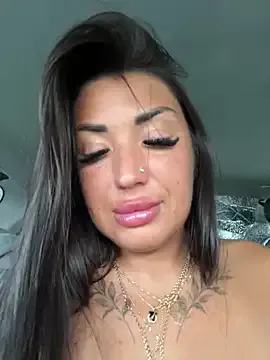 SonY_CaM – webcam model profile photo Image 10