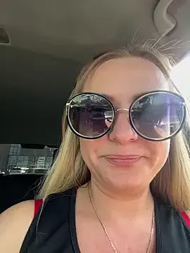 SonY_CaM – webcam model profile photo Image 13