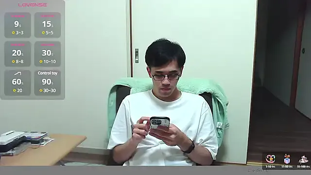 Dolce – webcam model profile photo Image 4