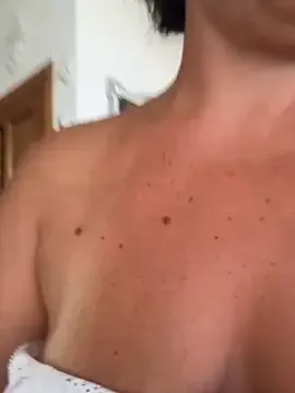 AddisonArt – webcam model profile photo Image 12