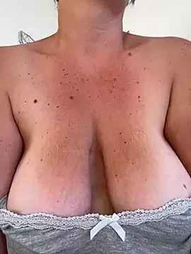 AddisonArt – webcam model profile photo Image 2