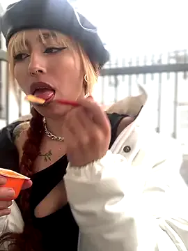 Neznost – webcam model profile photo Image 11