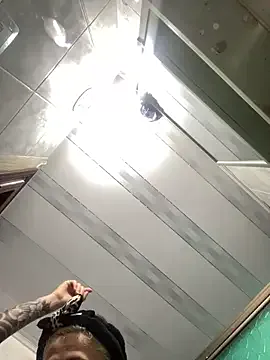 Neznost – webcam model profile photo Image 15