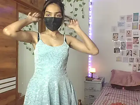 VanesaDevin – webcam model profile photo Image 9