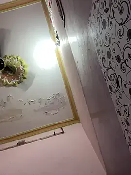 -Miray- – webcam model profile photo Image 10