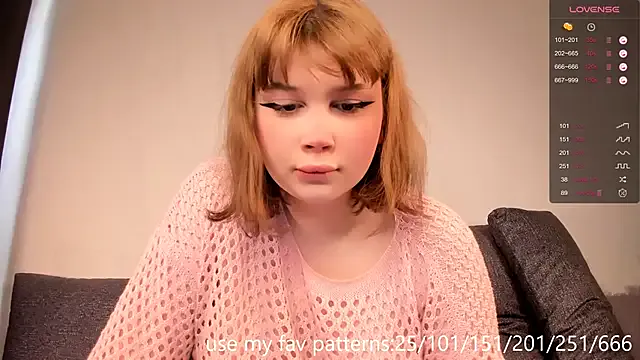 MollyBoston – webcam model profile photo Image 18