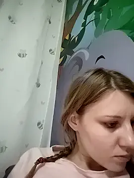 KateGale – webcam model profile photo Image 10