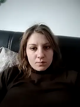 KateGale – webcam model profile photo Image 14