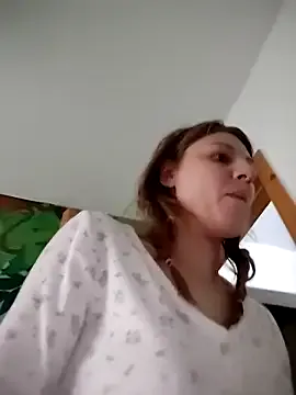 KateGale – webcam model profile photo Image 5