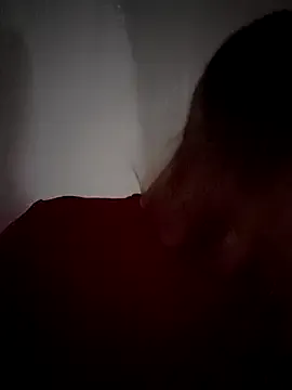 KateGale – webcam model profile photo Image 9