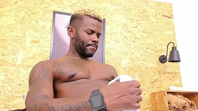 santiblack7 – webcam model profile photo