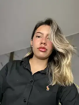 sara_calderon – webcam model profile photo