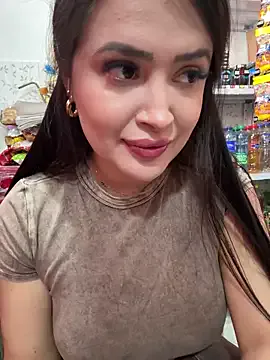 PollyElfi – webcam model profile photo Image 11