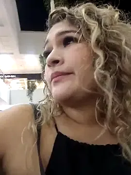 IvyHarpers – webcam model profile photo Image 8