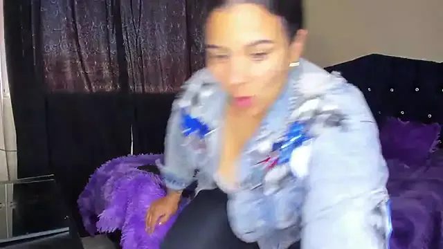 CatalinaDalessio – webcam model profile photo Image 14