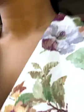 riko_oxo – webcam model profile photo Image 3