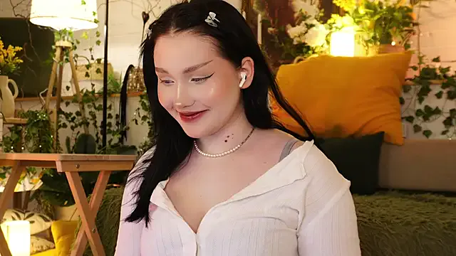 MainPleasure – webcam model profile photo Image 18