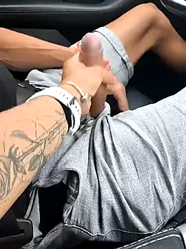 RuddyReyes – webcam model profile photo Image 4