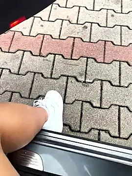 RuddyReyes – webcam model profile photo Image 9